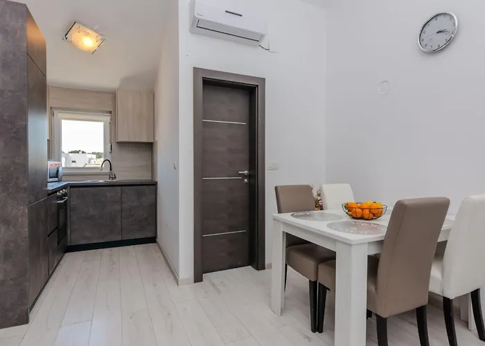 Lucica 3 By Interhome Apartman