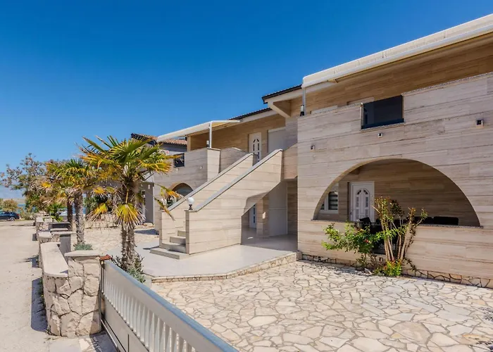 Apartman Lucica 3 By Interhome Vir