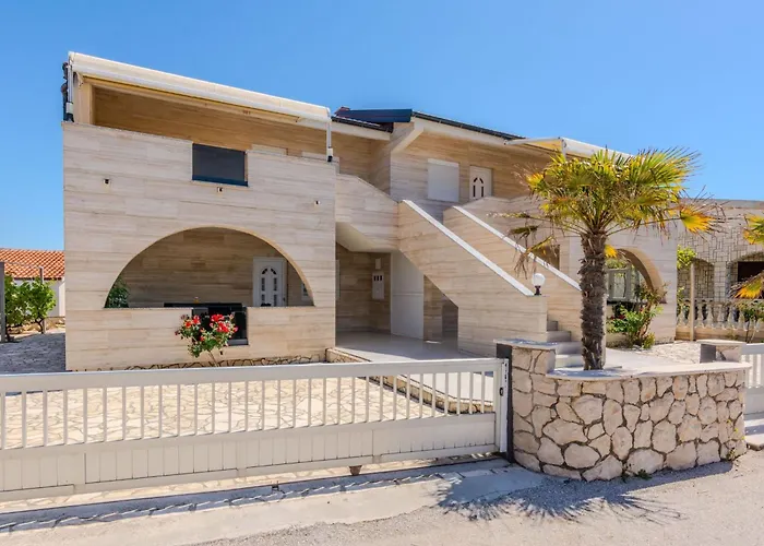 Lucica 3 By Interhome דירה